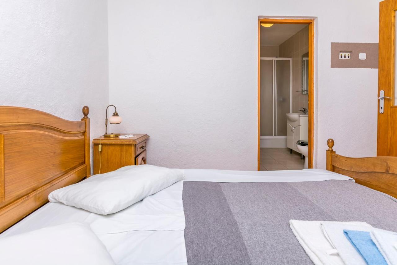Apartments Ivat Rogoznica  Exterior photo