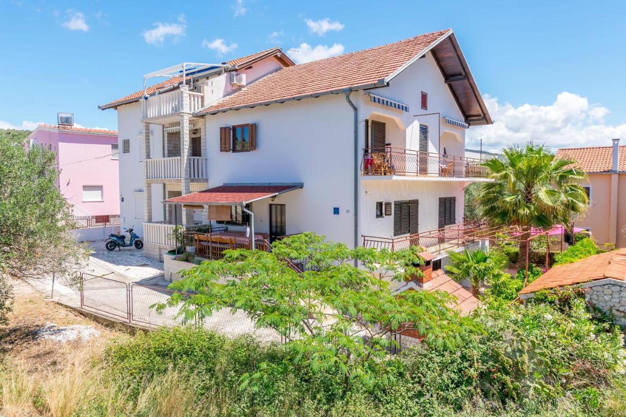 Apartments Ivat Rogoznica  Exterior photo